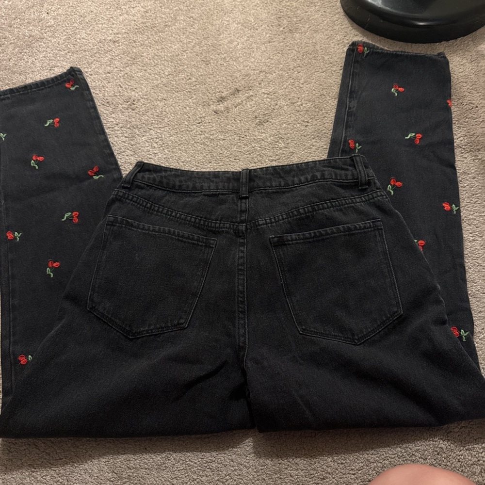 Black Cherry Embroidered Women's Jeans